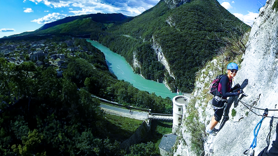 Image of a climber wearing SParms sun protective sleeves.
