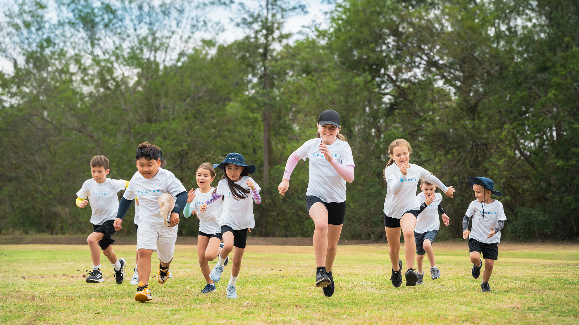 Image of runners wearing SParms sun sleeves.